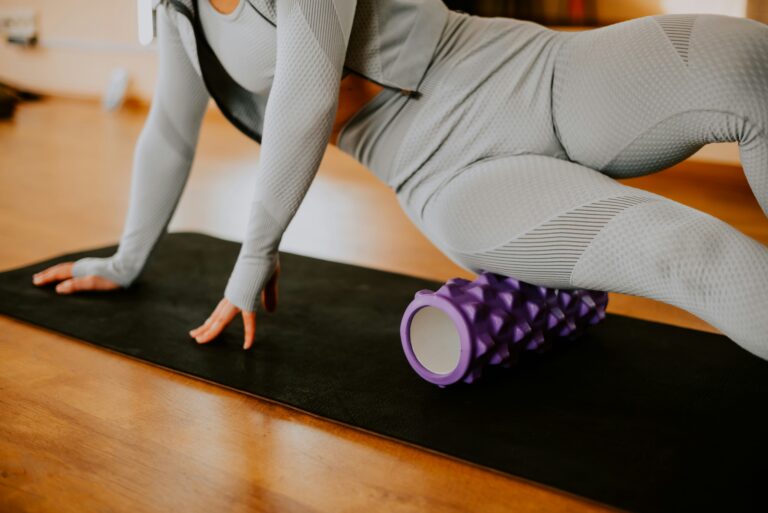 Foam roller recovery for a woman's upper leg