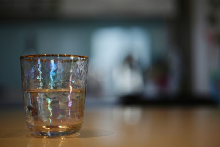 That &ldquo;Nightcap&rdquo; Might Be Ruining Your Sleep&mdash;Here&rsquo;s What&rsquo;s Really Happening